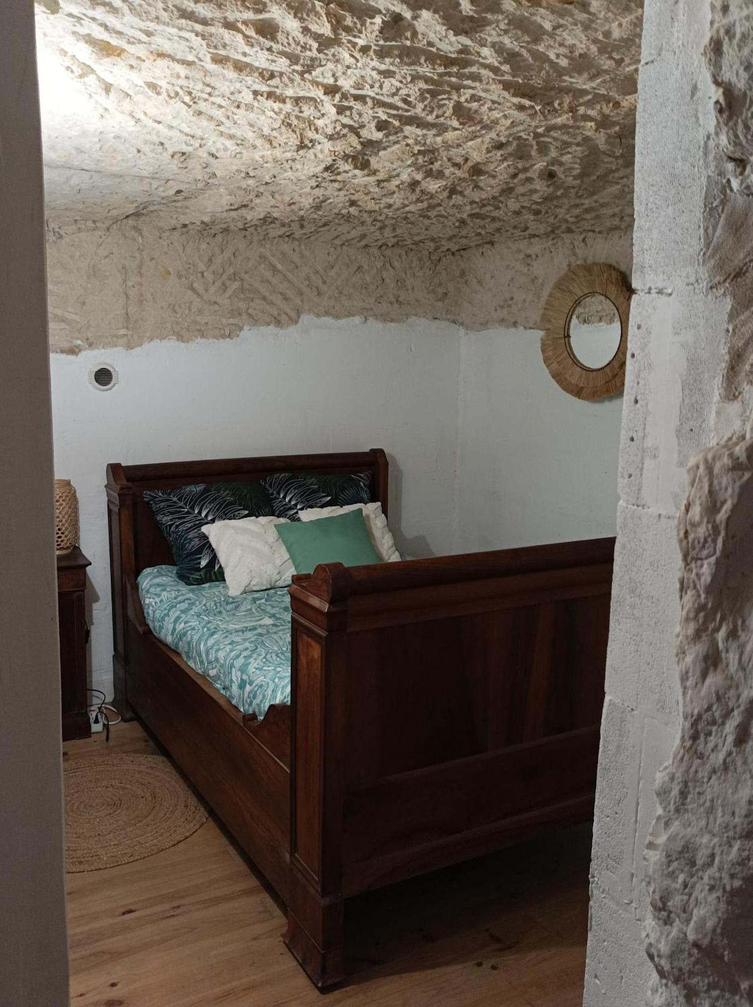 Gite Des Perreyeurs - Maison Troglodyte Avec Vue Sur Loire Montsoreau Zewnętrze zdjęcie